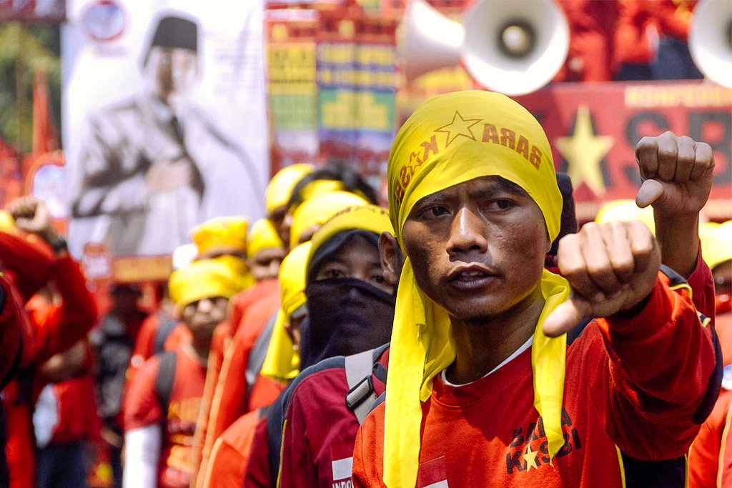 Anies Tetapkan UMP 2