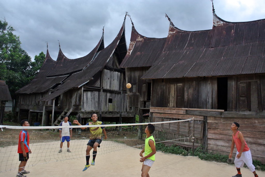 RESTORASI RUMAH GADANG