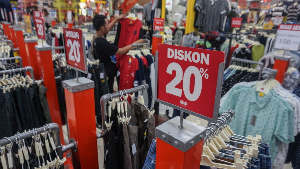 DISKON AKHIR TAHUN PUSAT BELANJA