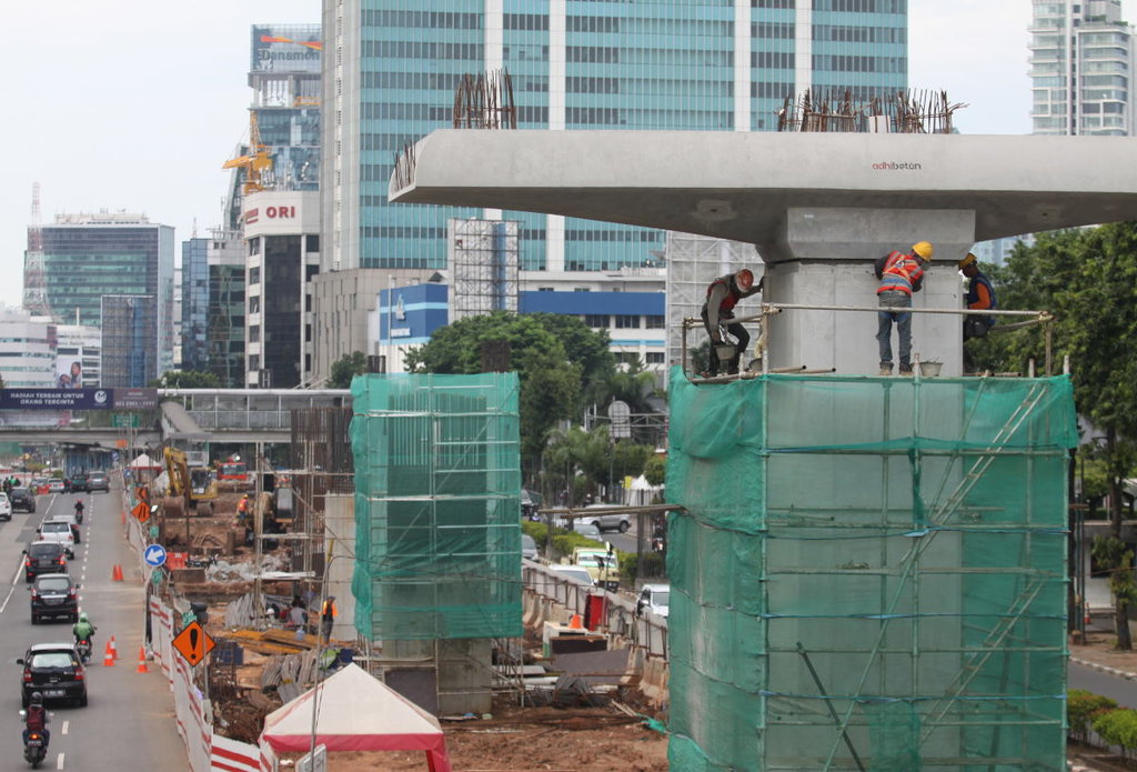https://mmc.tirto.id/image/2017/12/29/kelanjutan-proyek-lrt-kuningan-antarafoto.jpg