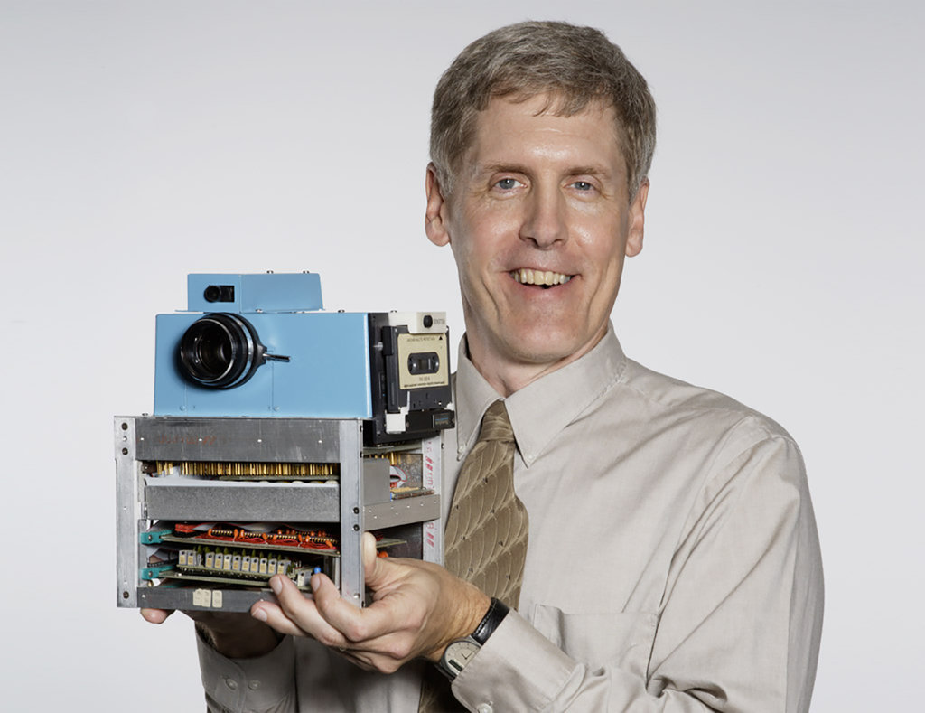 Steven Sasson Penemu Kamera Digital Yang Karyanya Dibuang Kodak