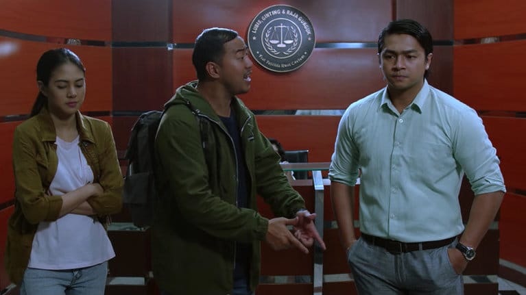 Sochli porno Chaysi Leyn issiq trikotajda