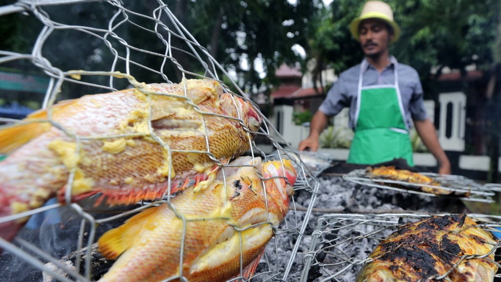 IKAN BAKAR MENU BERBUKA PUASA