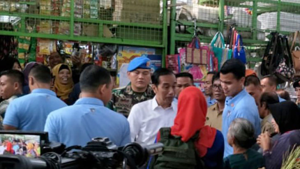 Jokowi blusukan di Pasar Kranggan 