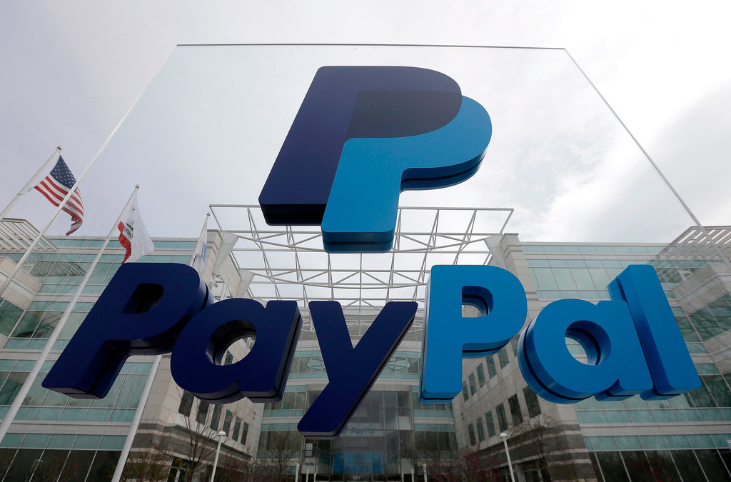Kantor PayPal di San Jose, California. Analis memperkirakan perusahaan di S & P 500 melaporkan lonjakan pendapatan selama tiga bulan pertama tahun ini. Perusahaan teknologi akan berada di bawah pengawasan karena di situlah harapan pertumbuhan pendapatan mendekati yang tertinggi. Analis menyerukan kenaikan lebih dari 10 persen untuk berbagai perusahaan, dari Apple ke PayPal. AP / Jeff Chiu Earnings Season High Stakes