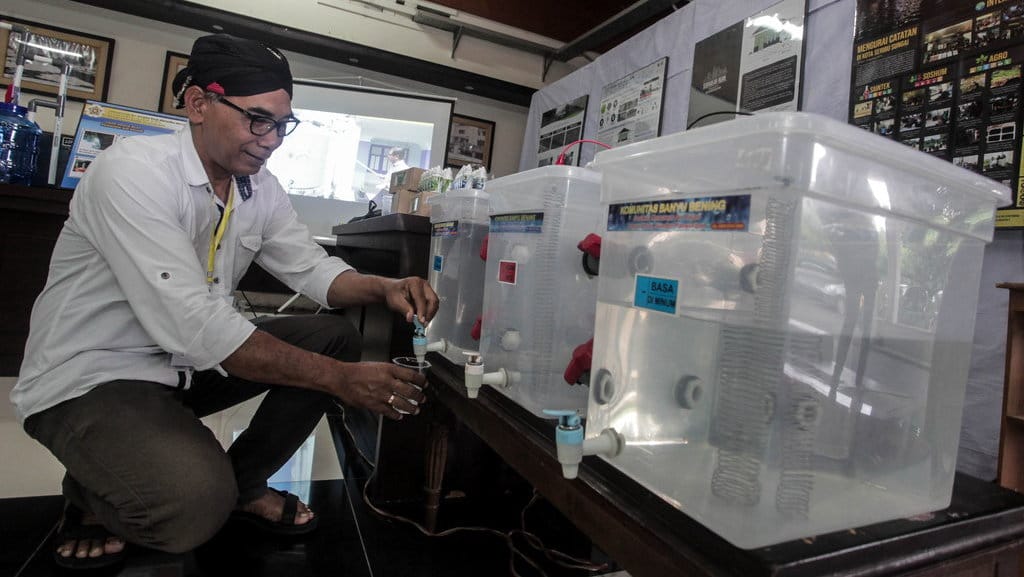 Cara Memanfaatkan Air Hujan Memanen Dan Mengolah Jadi Air Minum Tirto Id