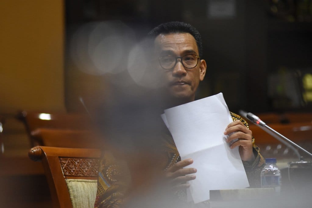 UJI KELAYAKAN DAN KEPATUTAN CALON HAKIM MK