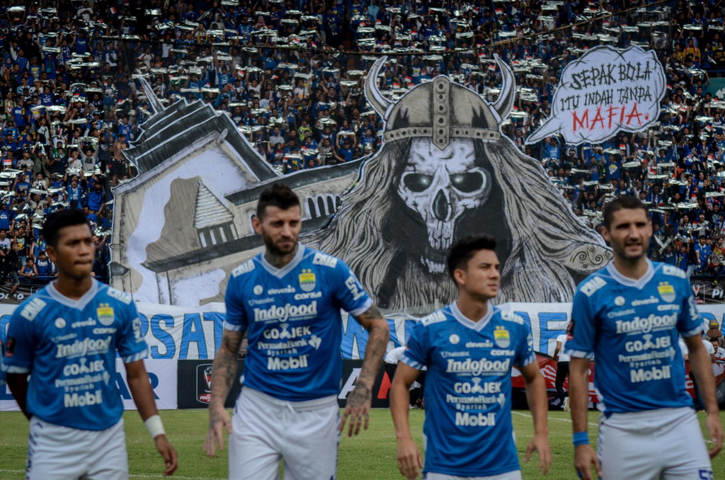 Persib Bandung Rilis Jersey Anyar untuk Musim Depan, Digunakan di