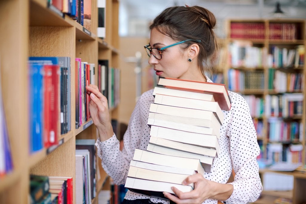 Contoh Laporan Praktek Kerja Perpustakaan Universitas