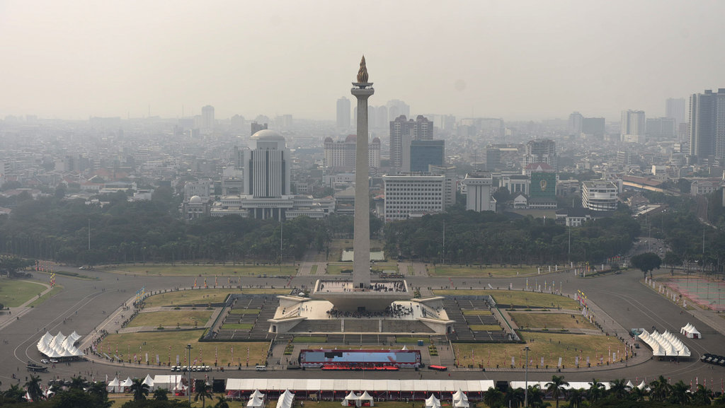 21 Foto  Pemandangan  Monas  Arti Gambar 