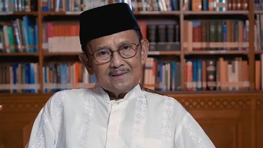 Habibie dalam apakah indonesia jabatan pemerintahan bj tertinggi N