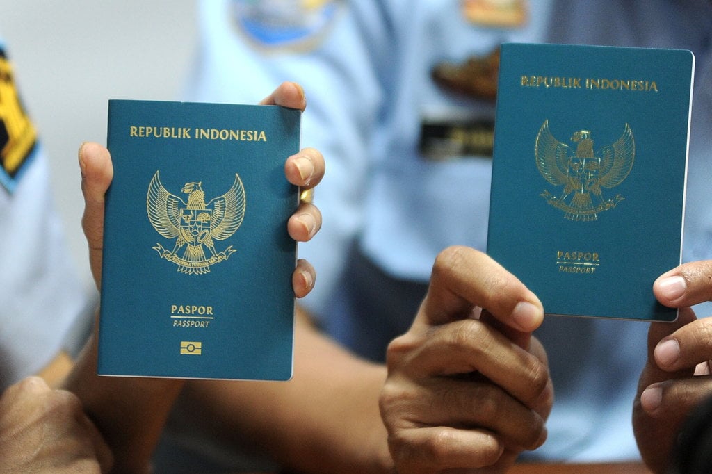Contoh paspor Indonesia