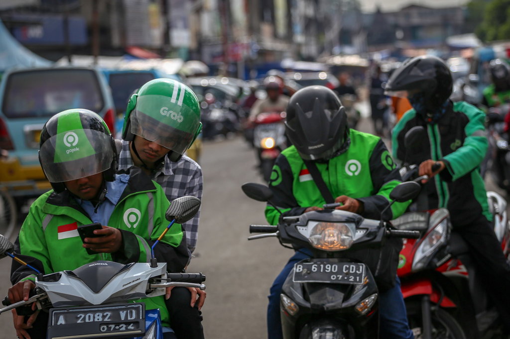 PSBB Jakarta: Layanan Ojek Motor Hilang dari Aplikasi Gojek & Grab