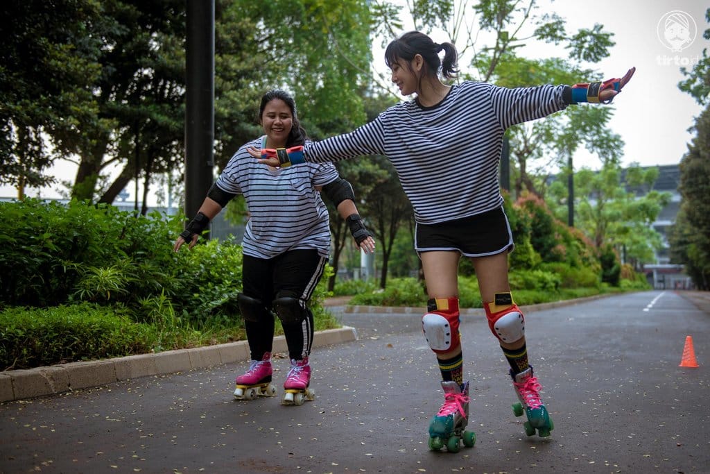 Rad Supersonic Quad Skate Club