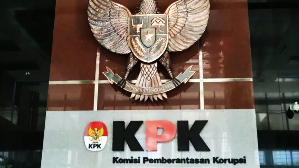 Usai Terjaring OTT, Bupati Tulungagung Gatut Sunu Tiba di KPK