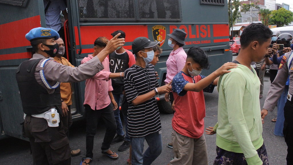 Remaja Terlibat Tawuran