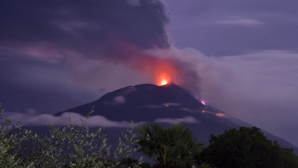 Gunung berapi lava Bagaimana Gunung