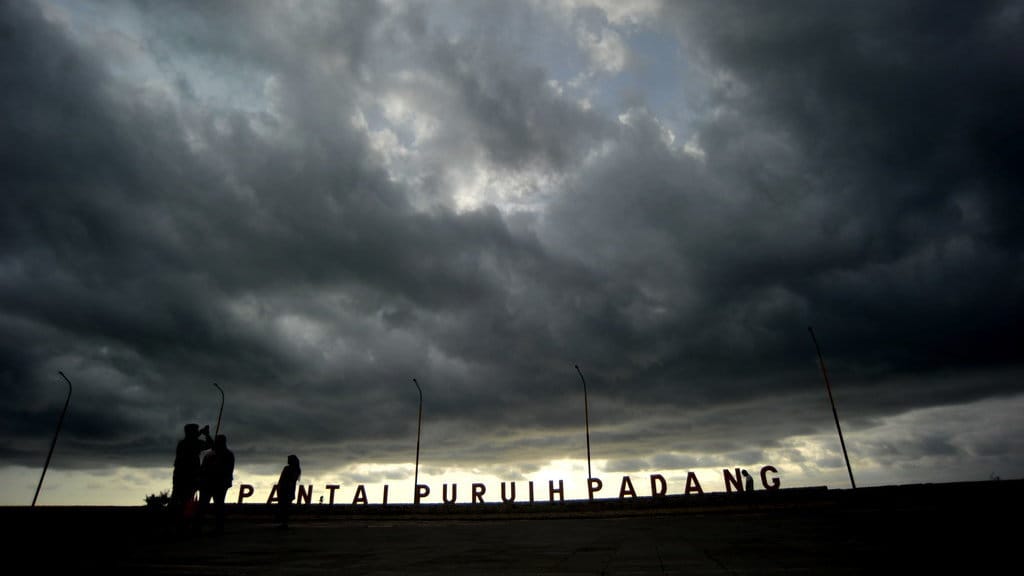 PUNCAK MUSIM HUJAN