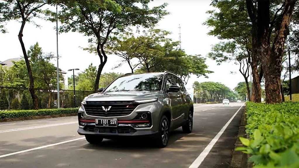 Wuling Almaz RS