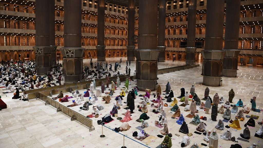 Fadhilah Sholat Tarawih Keutamaan Qiyamul Lail Ramadhan Tirto Id