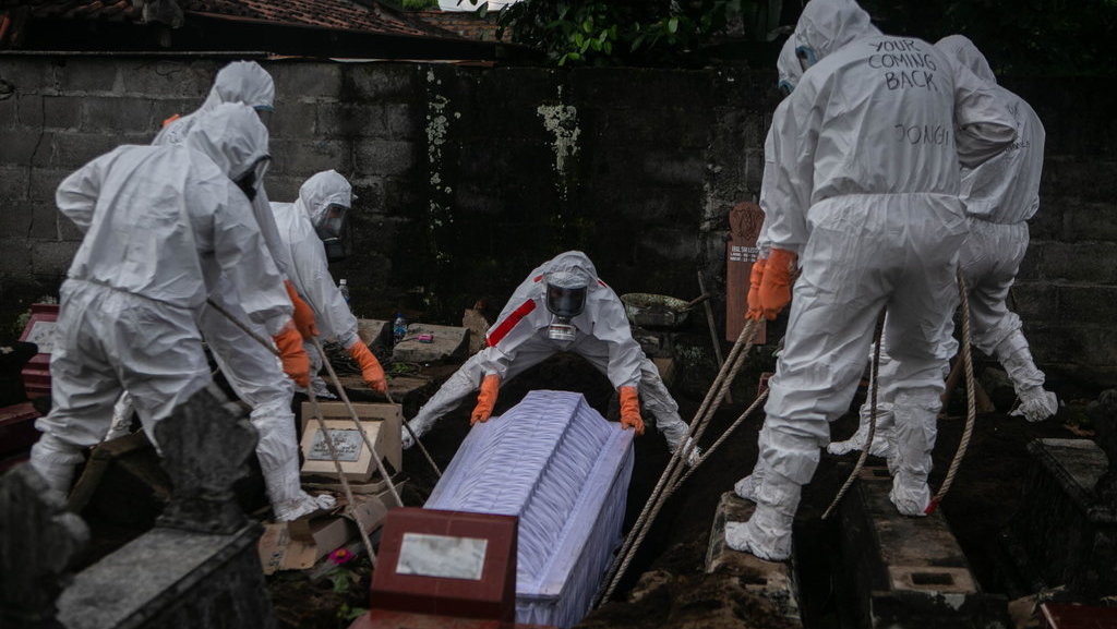 Kisah Pasien Covid Meninggal Tak Dapat Rs Berkejaran Dengan Ajal