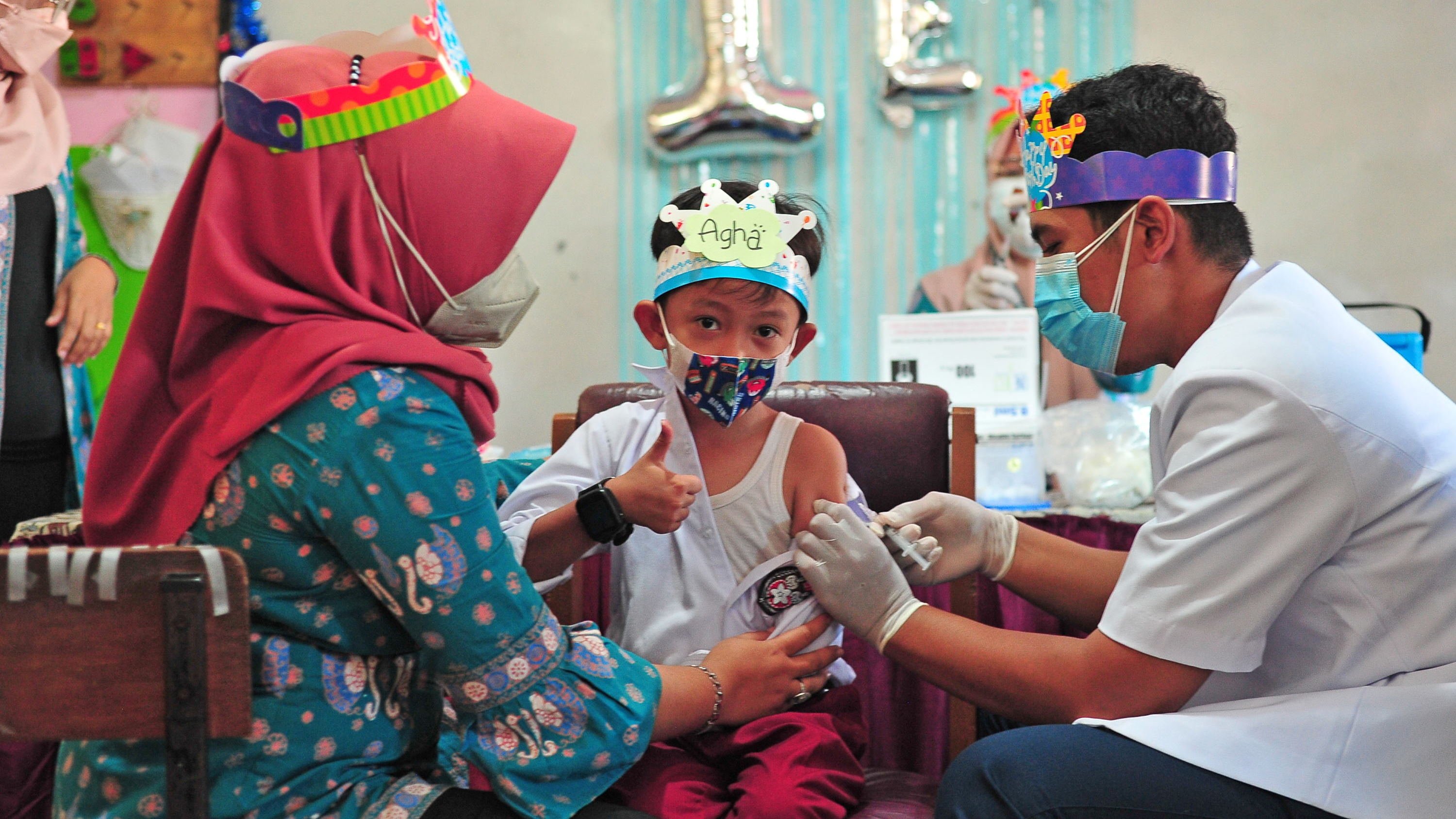 IMUNISASI CAMPAK DENGAN TEMA PESTA ULANG TAHUN