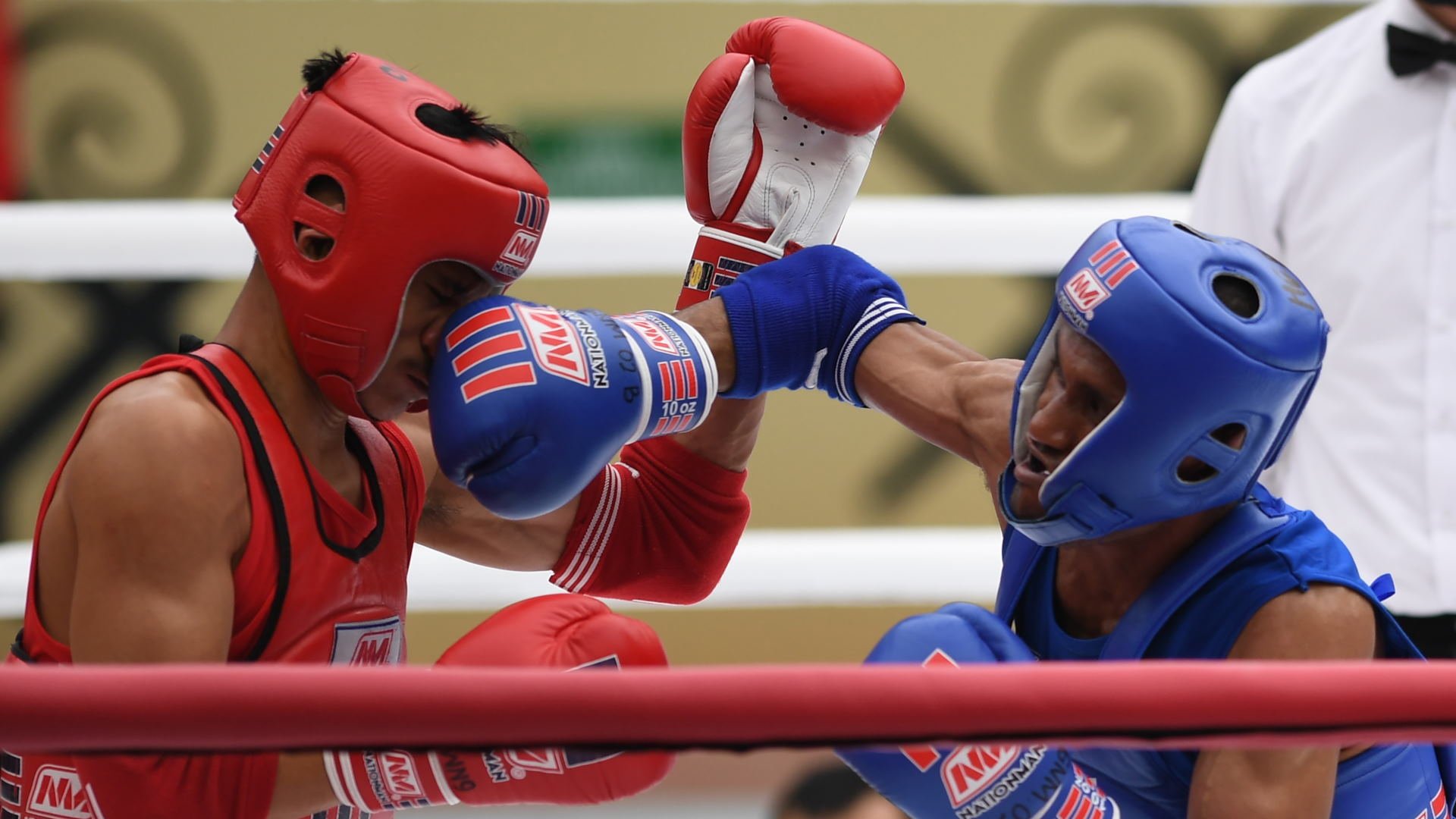 PENYISIHAN MUAY THAI KELAS 54 KG PUTRA