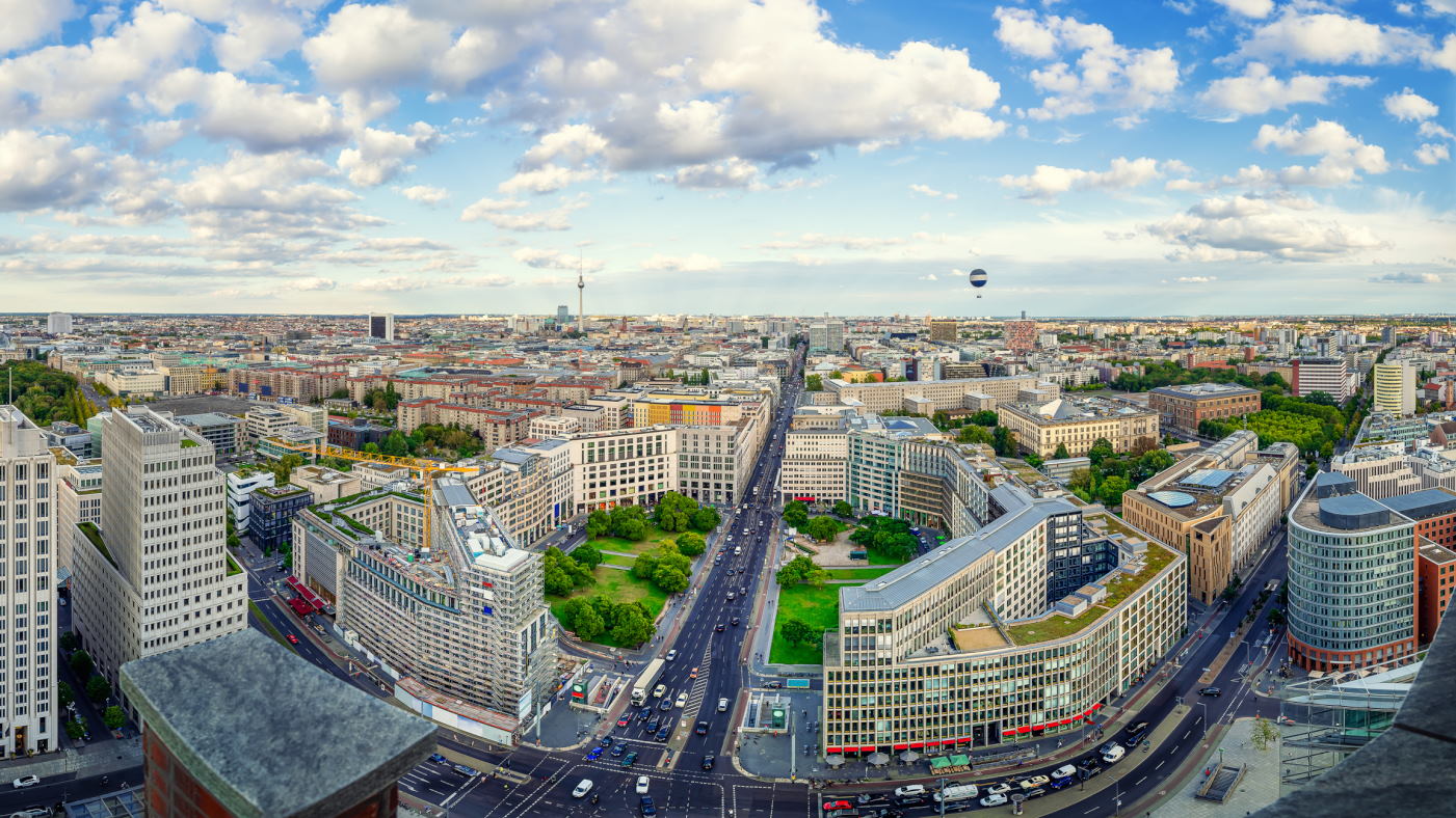 Milenial Berlin Tak Mampu Beli Rumah Maka Mereka Merebutnya