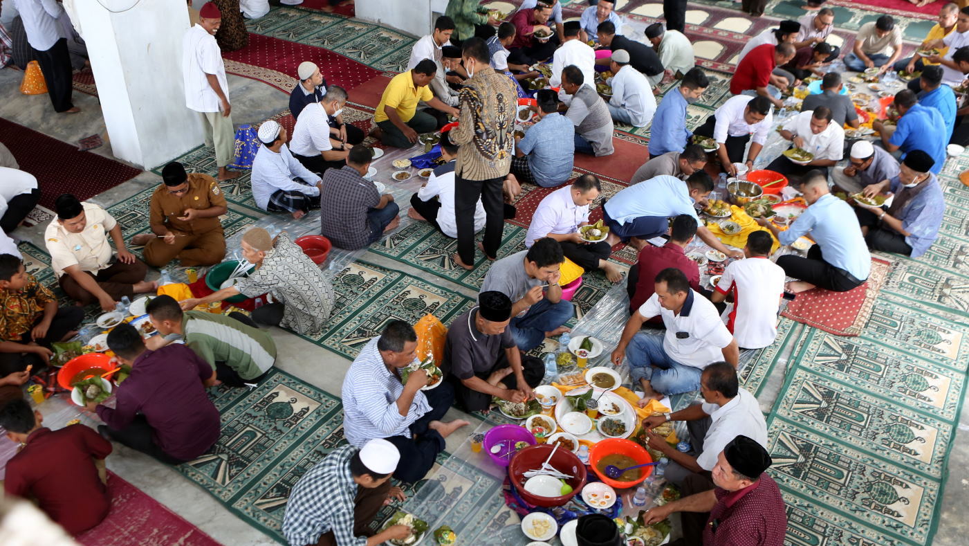 Ilustrasi Tasyakuran Malam Tirakatan. ANTARA FOTO / Irwansyah Putra/aww. Ilustrasi Tirakatan