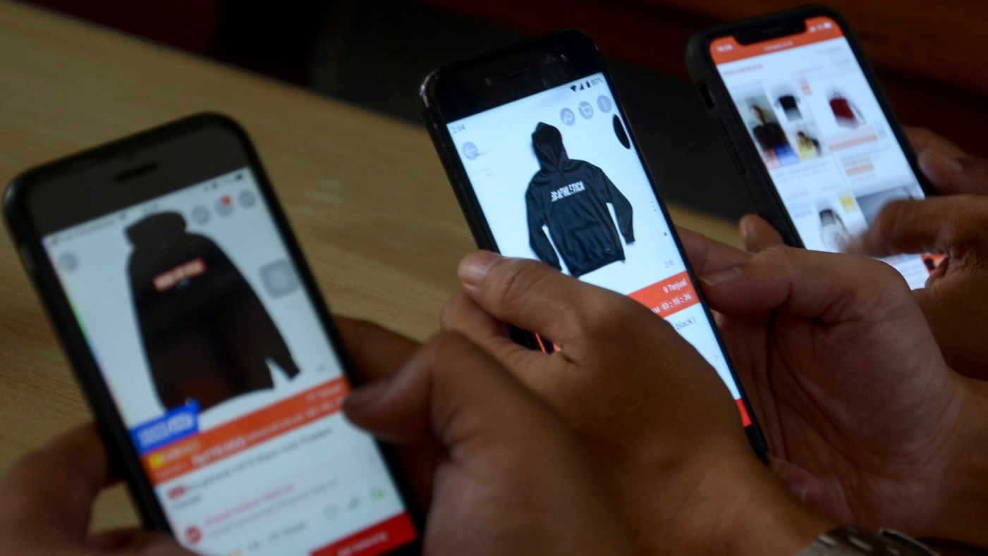 JAWA BARAT PERINGKAT PERTAMA TRANSAKSI DIGITAL 