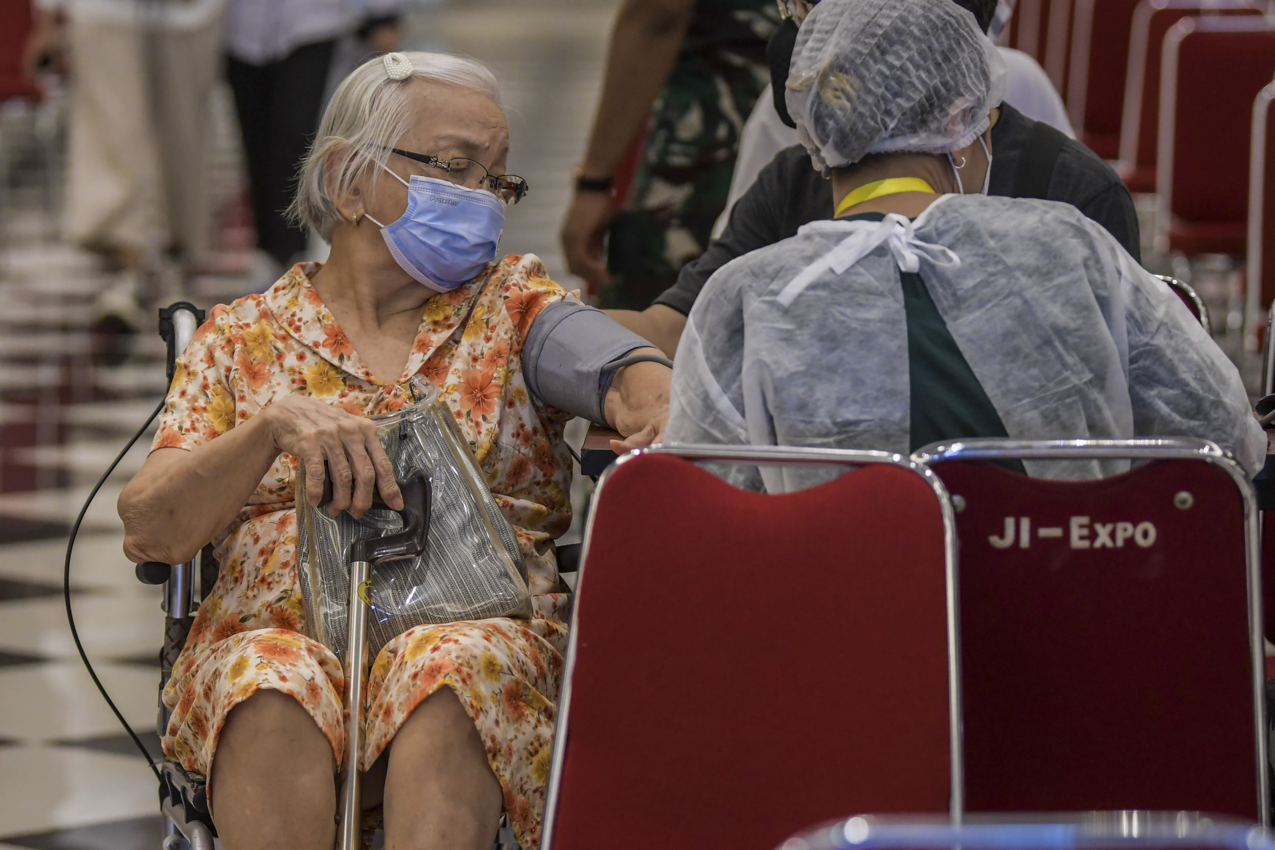 Ilustrasi Vaksinasi Covid-19. ANTARA FOTO/Galih Pradipta/rwa. Ilustrasi Vaksinasi Covid-19