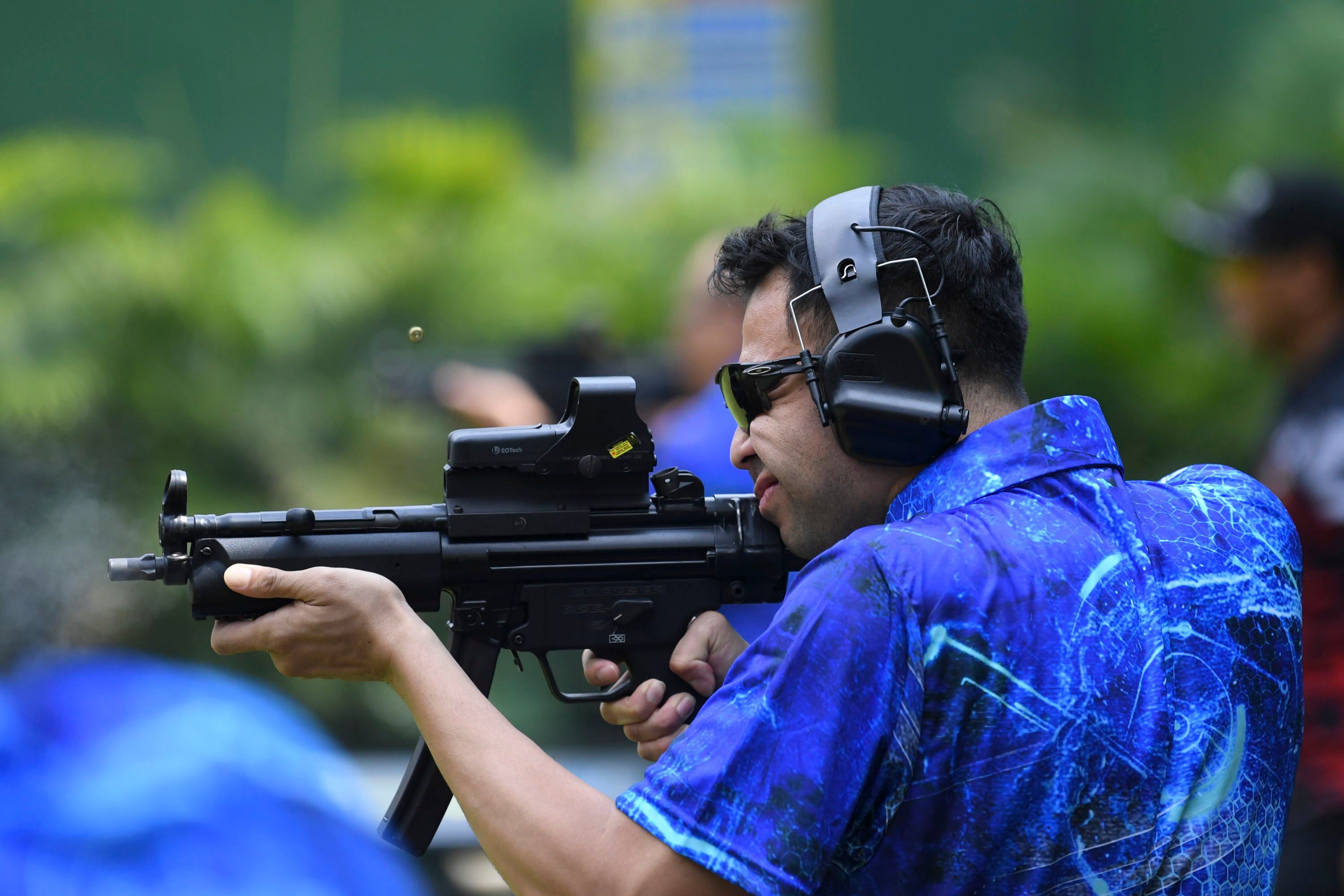 ARTIS IKUTI LOMBA MENEMBAK PIALA DANPASPAMPRES 2022