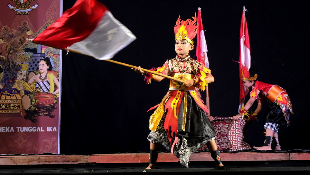 Ilustrasi Pentas Seni Hardiknas