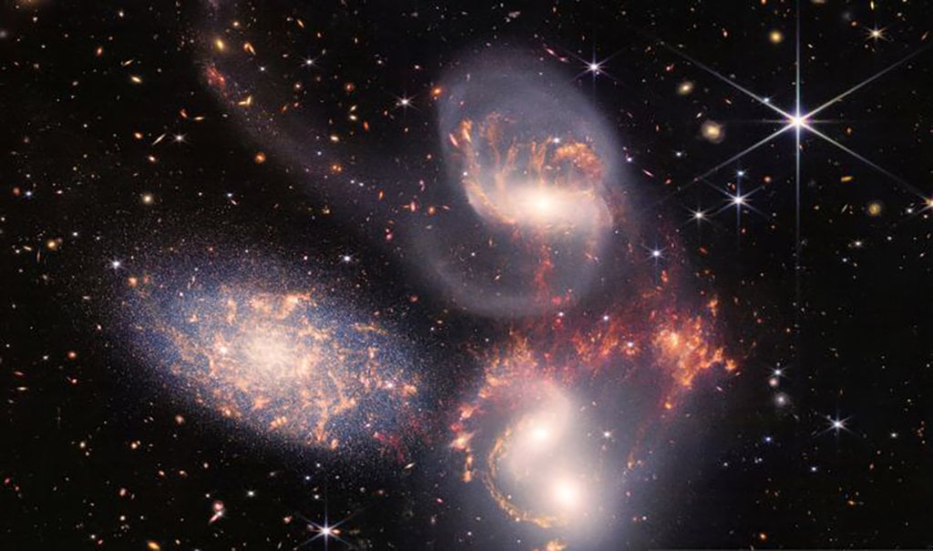 Teleskop Ruang Angkasa James Webb