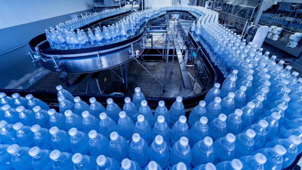 Ilustrasi Air kemasan. FOTO/iStockphoto Ilustrasi Air kemasan