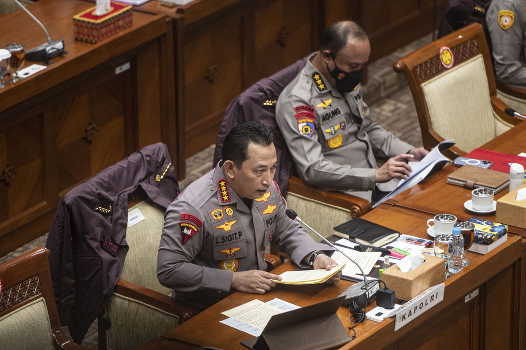 RAKER KAPOLRI DENGAN KOMISI III DPR