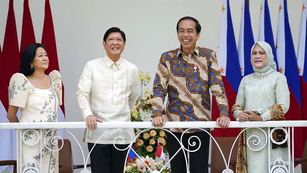 Presiden Indonesia bersama Presiden Filipina
