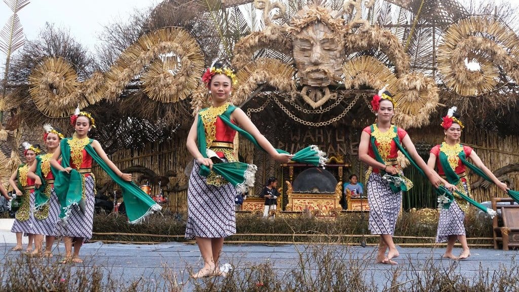 PEMBUKAAN FESTIVAL LIMA GUNUNG XXI