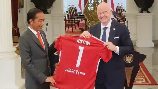 Pertemuan Jokowi dengan Presiden Fifa
