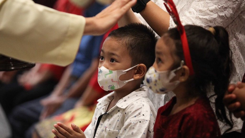 MISA NATAL DI SURABAYA
