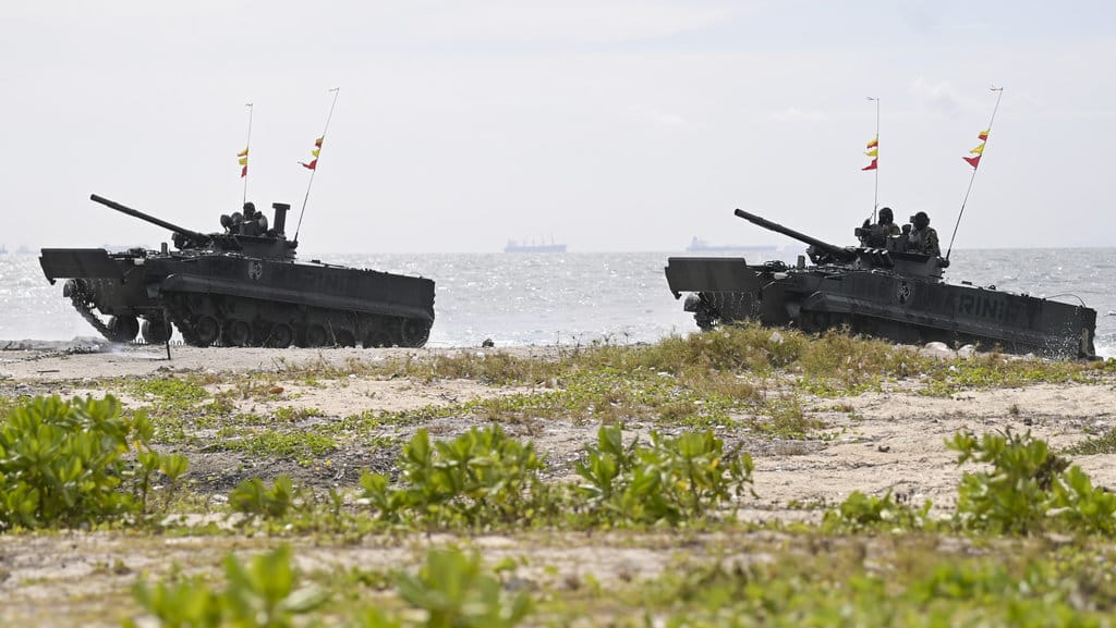 PENGANGKATAN WARGA KEHORMATAN KORPS MARINIR