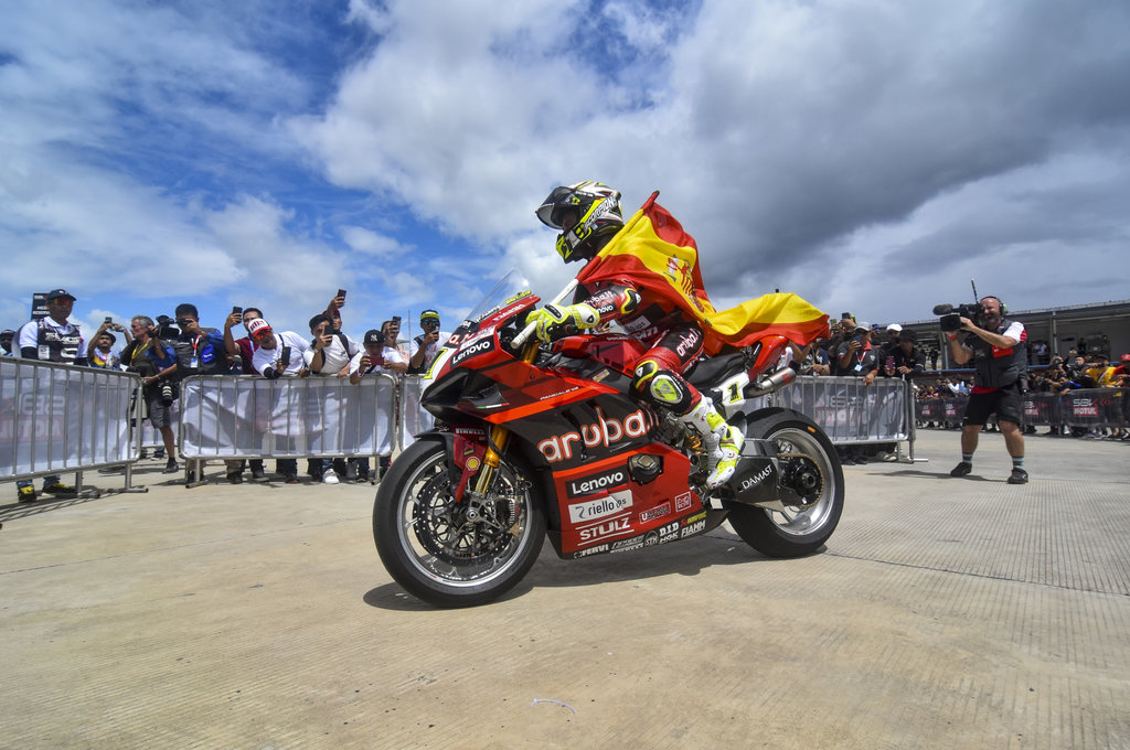 ALVARO JUARA RACE PERTAMA WSBK MANDALIKA 2023