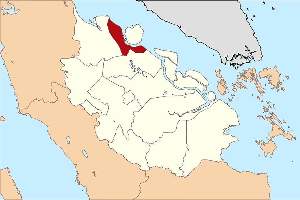 Posisi wilayah Kota Dumai (warna merah)