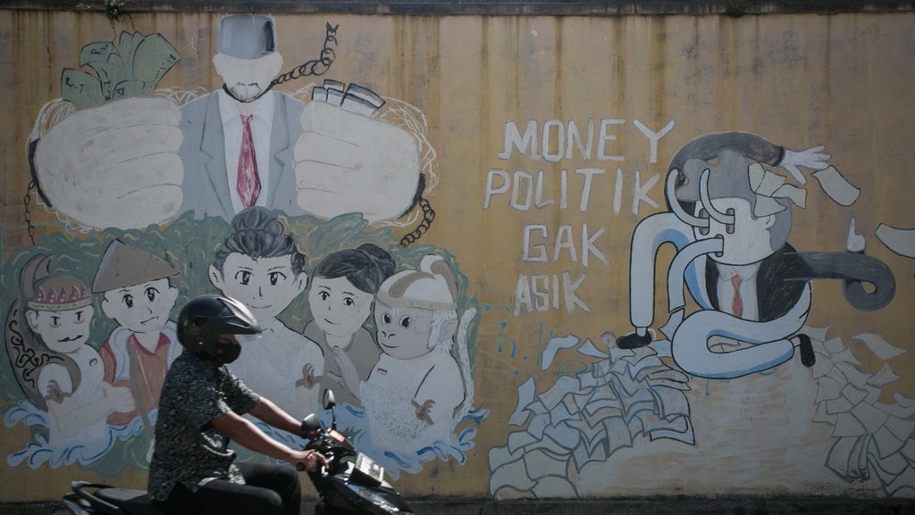 Mural edukasi tolak politik uang 
