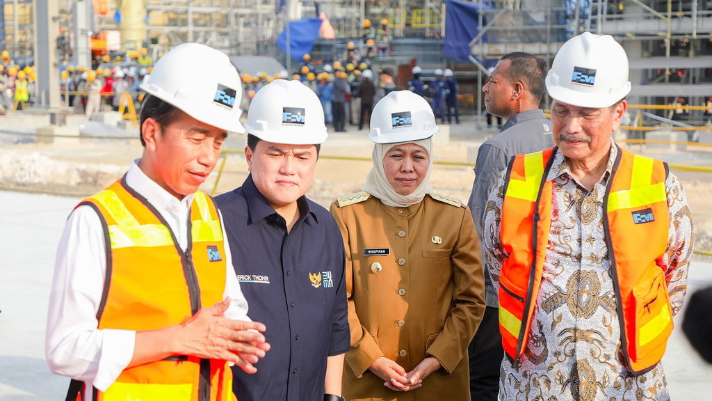 Presiden Joko Widodo meninjau smelter Freeport