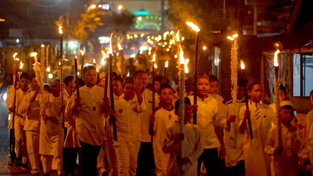Pawai obor hijratul rasul