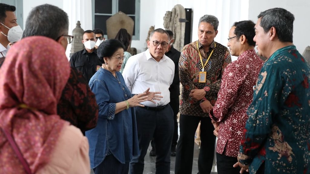 Megawati Soekarnoputri di Museum Nasional