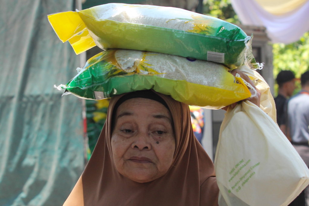 Gerakan pangan murah di Surabaya