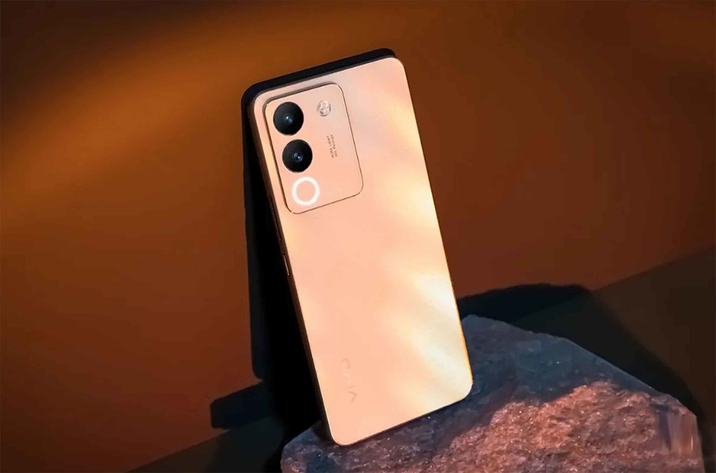 Tampilan vivo V29e yang hadir dalam warna Gold terinspirasi dari Kilau Cahaya Negeri. (ANTARA/HO-vivo Indonesia) Vivo V29e