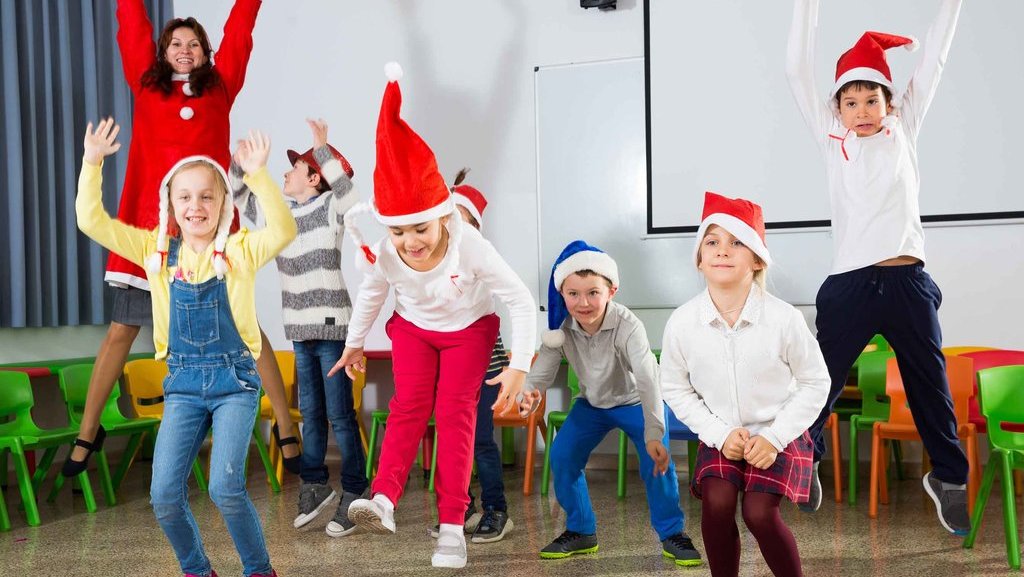 Ilustrasi Natal di Sekolah